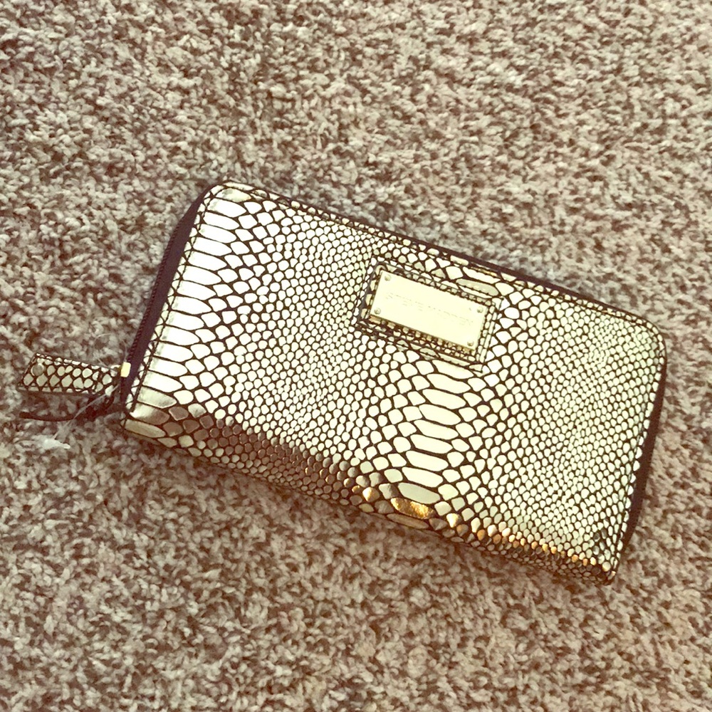 Gold Wallet